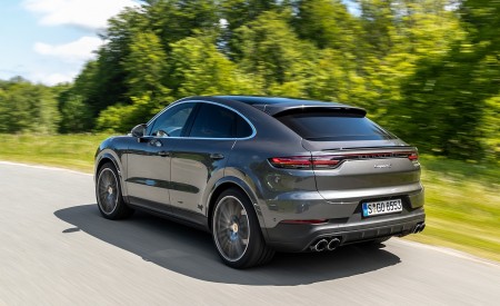 2020 Porsche Cayenne S Coupé (Color: Quarzite Grey Metallic) Rear Three-Quarter Wallpapers 450x275 (7)