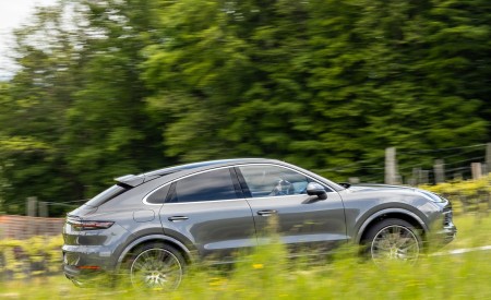 2020 Porsche Cayenne S Coupé (Color: Quarzite Grey Metallic) Side Wallpapers 450x275 (11)
