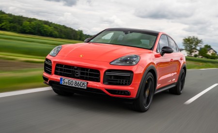 2020 Porsche Cayenne Turbo Coupe (Color: Lava Orange) Front Three-Quarter Wallpapers 450x275 (50)