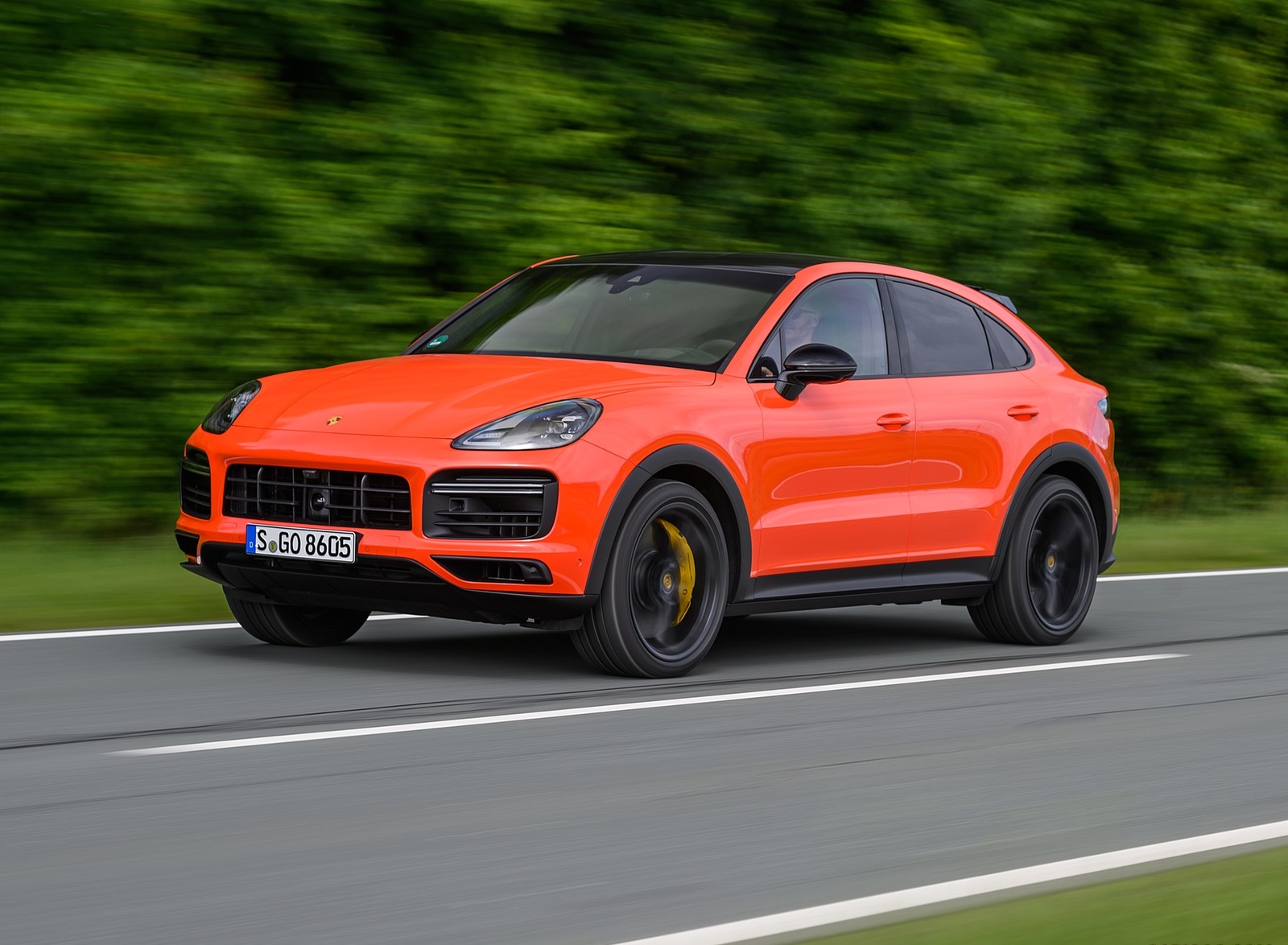 2020 Porsche Cayenne Turbo Coupe (Color: Lava Orange) Front Three-Quarter Wallpapers (7)