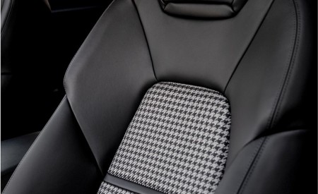 2020 Porsche Cayenne Turbo Coupe (Color: Lava Orange) Interior Seats Wallpapers 450x275 (70)