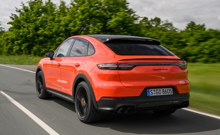 2020 Porsche Cayenne Turbo Coupe (Color: Lava Orange) Rear Three-Quarter Wallpapers 450x275 (31)