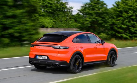 2020 Porsche Cayenne Turbo Coupe (Color: Lava Orange) Rear Three-Quarter Wallpapers 450x275 (39)