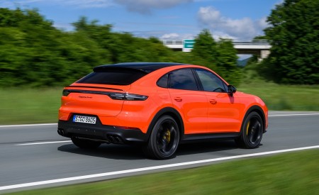 2020 Porsche Cayenne Turbo Coupe (Color: Lava Orange) Rear Three-Quarter Wallpapers 450x275 (43)