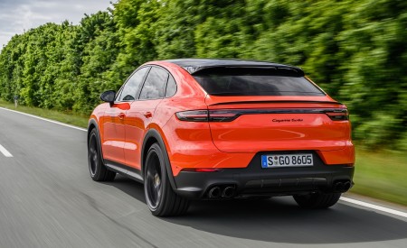 2020 Porsche Cayenne Turbo Coupe (Color: Lava Orange) Rear Three-Quarter Wallpapers 450x275 (32)
