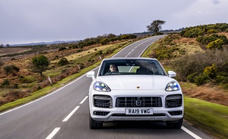 2020 Porsche Cayenne Turbo Coupe (UK-Spec) Front Wallpapers 450x275 (2)