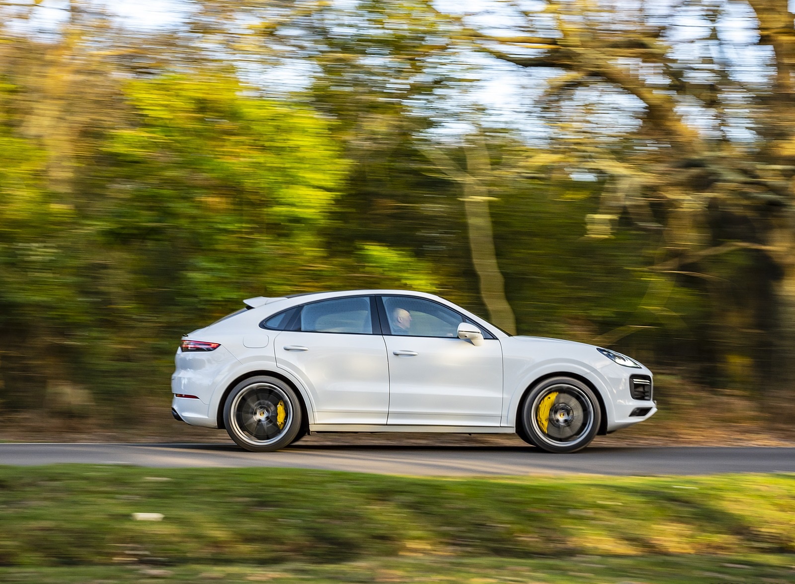 2020 Porsche Cayenne Turbo Coupe (UK-Spec) Side Wallpapers (6)