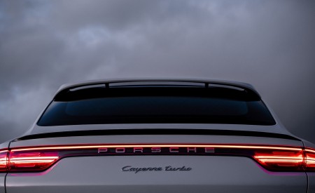 2020 Porsche Cayenne Turbo Coupe (UK-Spec) Tail Light Wallpapers 450x275 (10)