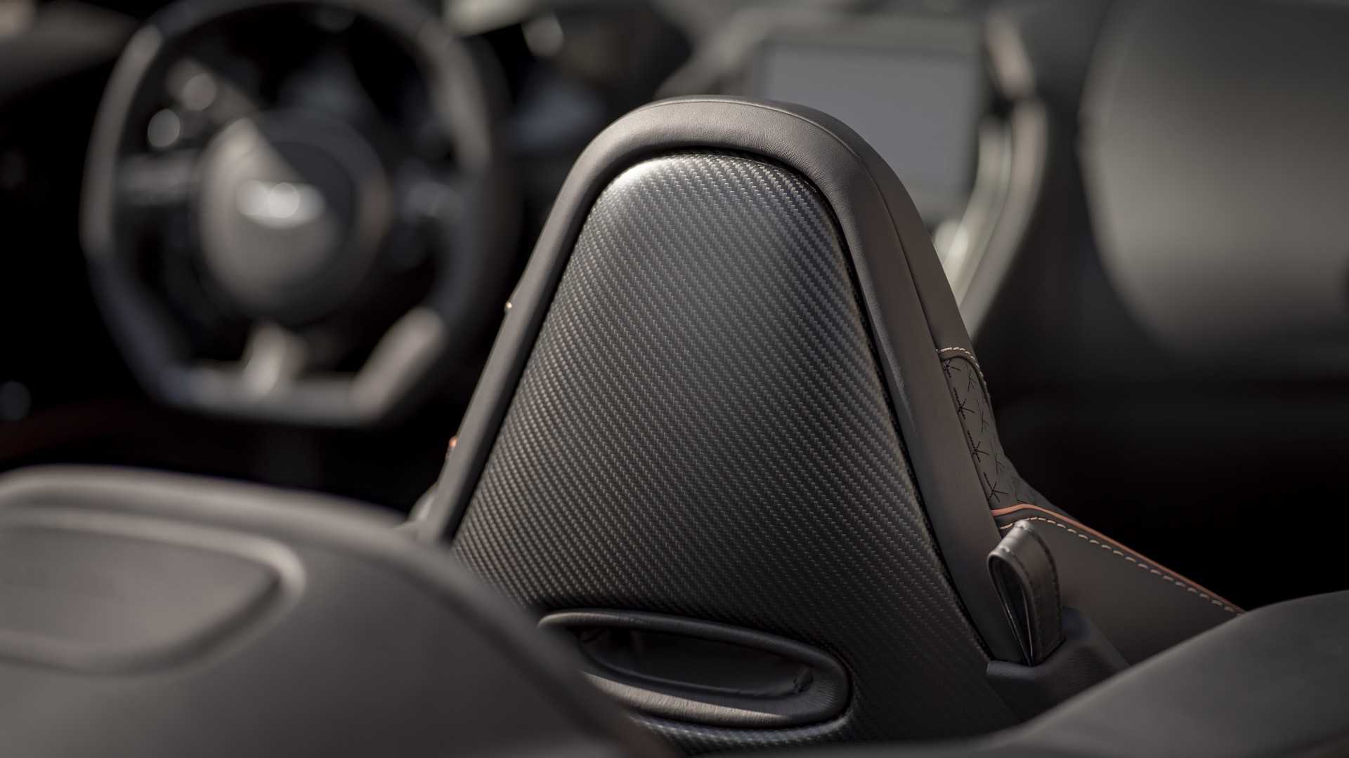 2019 Aston Martin DBS Superleggera Volante Interior Rear Seats Wallpapers (11)
