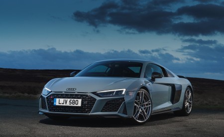 2019 Audi R8 V10 Coupe Performance quattro (UK-Spec) Front Three-Quarter Wallpapers 450x275 (139)
