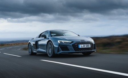 2019 Audi R8 V10 Coupe Performance quattro (UK-Spec) Front Three-Quarter Wallpapers 450x275 (81)