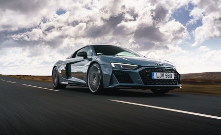 2019 Audi R8 V10 Coupe Performance quattro (UK-Spec) Front Three-Quarter Wallpapers 450x275 (80)