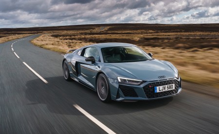2019 Audi R8 V10 Coupe Performance quattro (UK-Spec) Front Three-Quarter Wallpapers 450x275 (79)