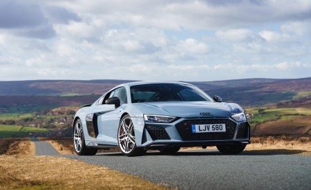 2019 Audi R8 V10 Coupe Performance quattro (UK-Spec) Front Three-Quarter Wallpapers 450x275 (131)