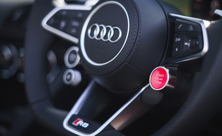 2019 Audi R8 V10 Coupe Performance quattro (UK-Spec) Interior Steering Wheel Wallpapers 450x275 (186)