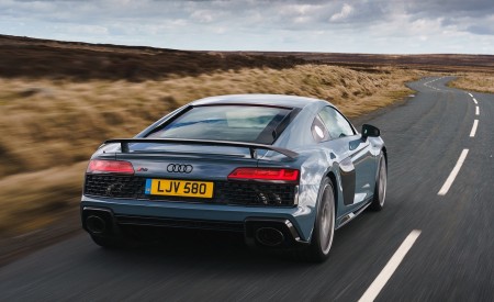 2019 Audi R8 V10 Coupe Performance quattro (UK-Spec) Rear Wallpapers 450x275 (103)