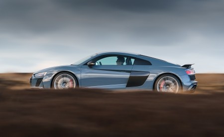 2019 Audi R8 V10 Coupe Performance quattro (UK-Spec) Side Wallpapers 450x275 (114)