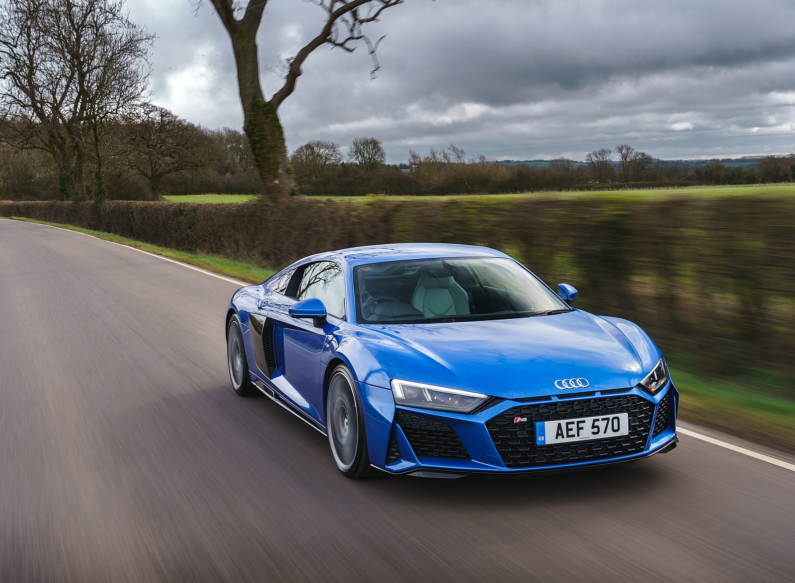 2019 Audi R8 V10 Coupe quattro (UK-Spec) Front Three-Quarter Wallpapers (13)