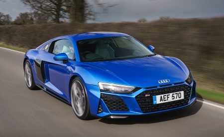 2019 Audi R8 V10 Coupe quattro (UK-Spec) Front Three-Quarter Wallpapers 450x275 (14)