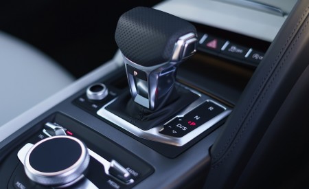 2019 Audi R8 V10 Coupe quattro (UK-Spec) Interior Detail Wallpapers 450x275 (70)