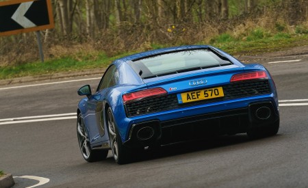 2019 Audi R8 V10 Coupe quattro (UK-Spec) Rear Wallpapers 450x275 (12)