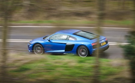 2019 Audi R8 V10 Coupe quattro (UK-Spec) Side Wallpapers 450x275 (26)