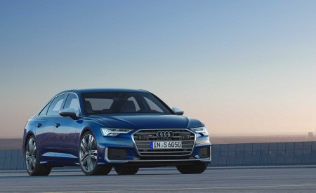 2019 Audi S6 Sedan TDI (Color: Navarra Blue) Front Three-Quarter Wallpapers 450x275 (4)