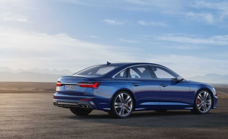 2019 Audi S6 Sedan TDI (Color: Navarra Blue) Rear Three-Quarter Wallpapers 450x275 (13)