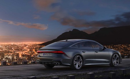 2019 Audi S7 Sportback TDI (Color: Daytona Grey) Rear Three-Quarter Wallpapers 450x275 (14)