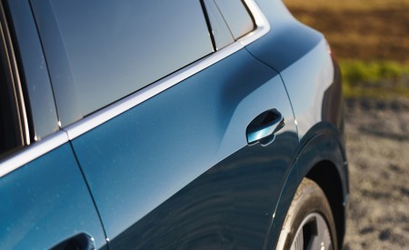 2019 Audi e-tron 55 (UK-Spec) Detail Wallpapers 450x275 (114)