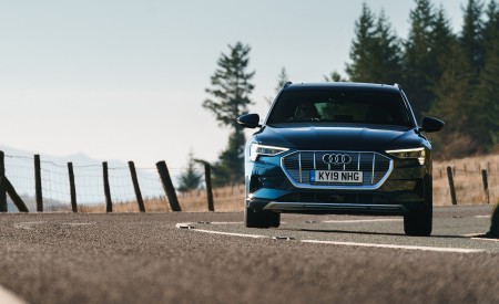 2019 Audi e-tron 55 (UK-Spec) Front Wallpapers  450x275 (31)