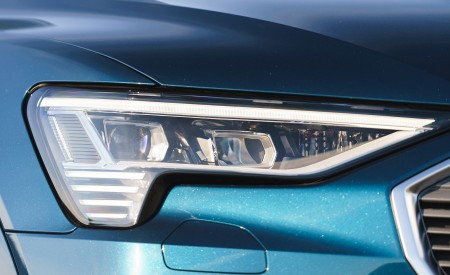 2019 Audi e-tron 55 (UK-Spec) Headlight Wallpapers  450x275 (99)