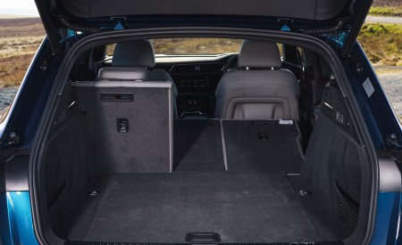 2019 Audi e-tron 55 (UK-Spec) Trunk Wallpapers  450x275 (155)