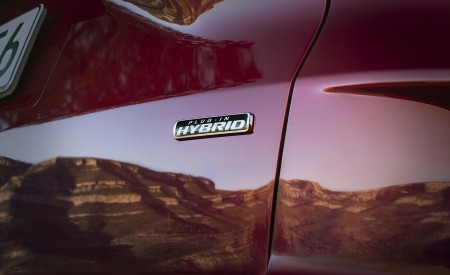 2019 Ford Kuga Detail Wallpapers 450x275 (9)