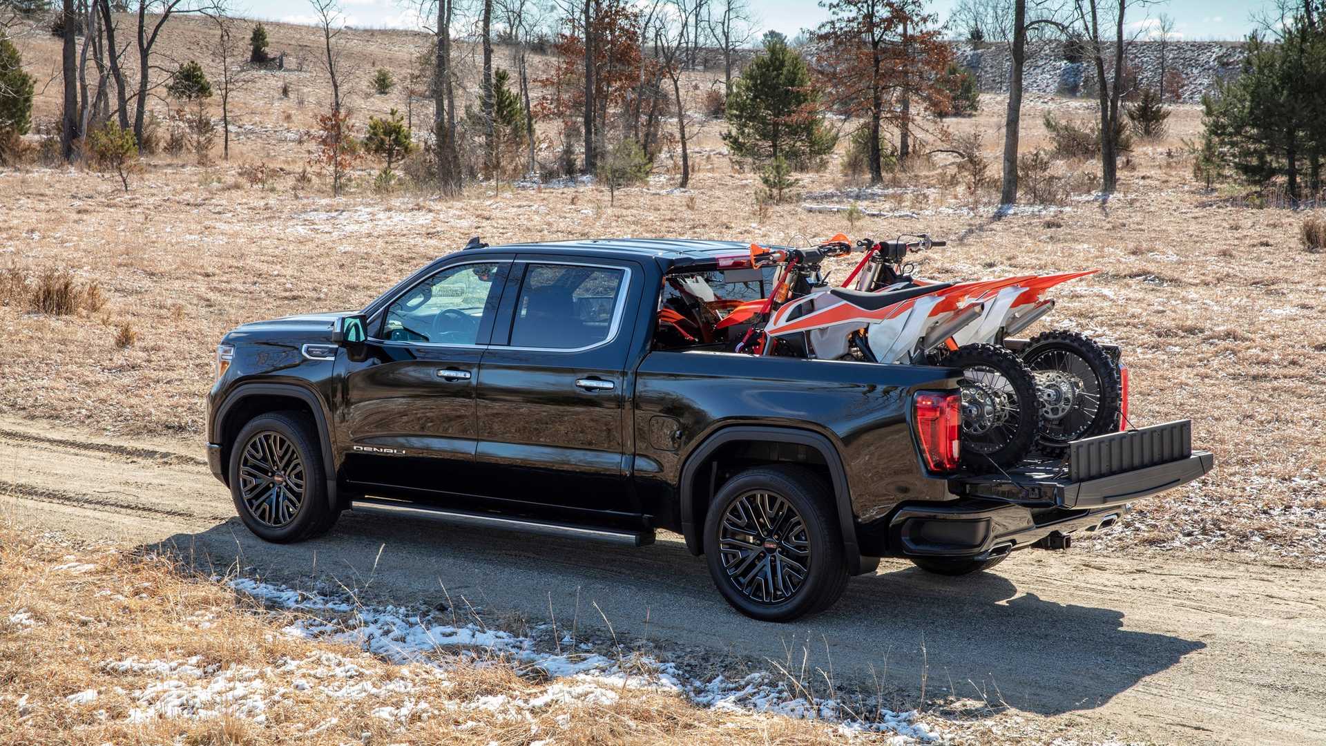 2019 GMC Sierra Denali CarbonPro Edition Rear Three-Quarter Wallpapers (4)