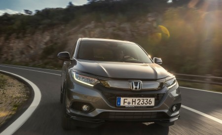 2019 Honda HR-V Front Wallpapers 450x275 (8)