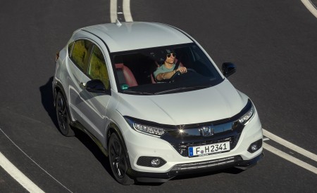2019 Honda HR-V Front Wallpapers 450x275 (50)