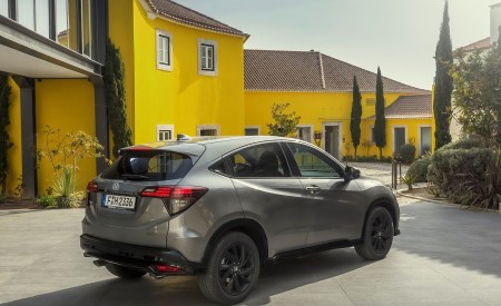 2019 Honda HR-V Rear Three-Quarter Wallpapers 450x275 (24)
