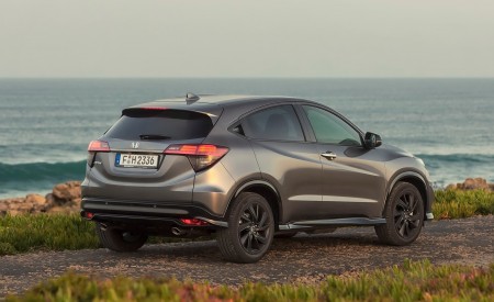 2019 Honda HR-V Rear Three-Quarter Wallpapers 450x275 (26)