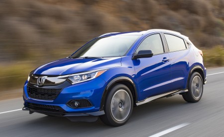 2019 Honda HR-V Sport Front Three-Quarter Wallpapers 450x275 (92)