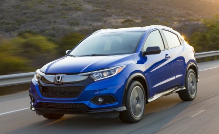 2019 Honda HR-V Sport Front Three-Quarter Wallpapers 450x275 (93)