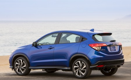 2019 Honda HR-V Sport Rear Three-Quarter Wallpapers 450x275 (110)