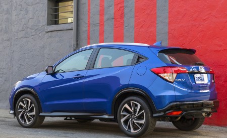 2019 Honda HR-V Sport Rear Three-Quarter Wallpapers 450x275 (111)