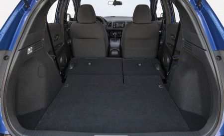 2019 Honda HR-V Sport Trunk Wallpapers 450x275 (120)