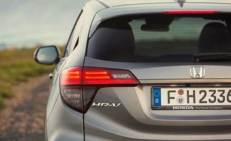 2019 Honda HR-V Tail Light Wallpapers 450x275 (32)
