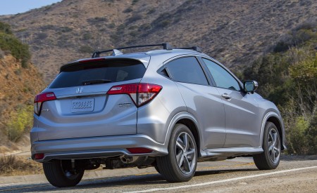 2019 Honda HR-V Touring Rear Three-Quarter Wallpapers 450x275 (76)