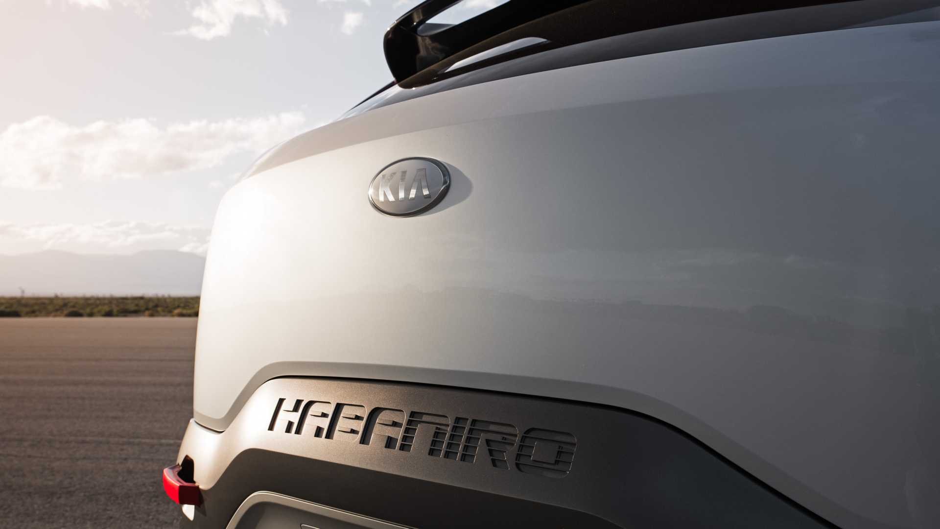 2019 Kia HabaNiro Concept Badge Wallpapers (8)