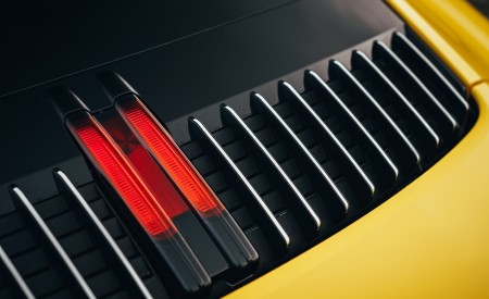 2019 Porsche 911 (992) Carrera 4S (UK-Spec) Detail Wallpapers 450x275 (24)