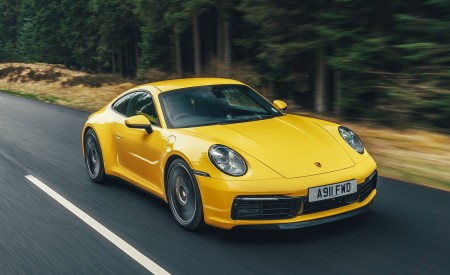 2019 Porsche 911 (992) Carrera 4S (UK-Spec) Front Three-Quarter Wallpapers 450x275 (3)