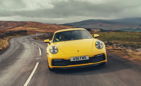 2019 Porsche 911 (992) Carrera 4S (UK-Spec) Front Wallpapers 450x275 (8)